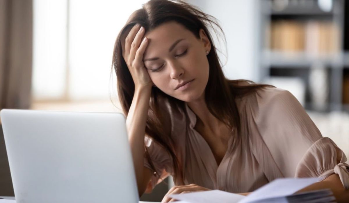 10 Tips to Stop Falling Asleep While Studying