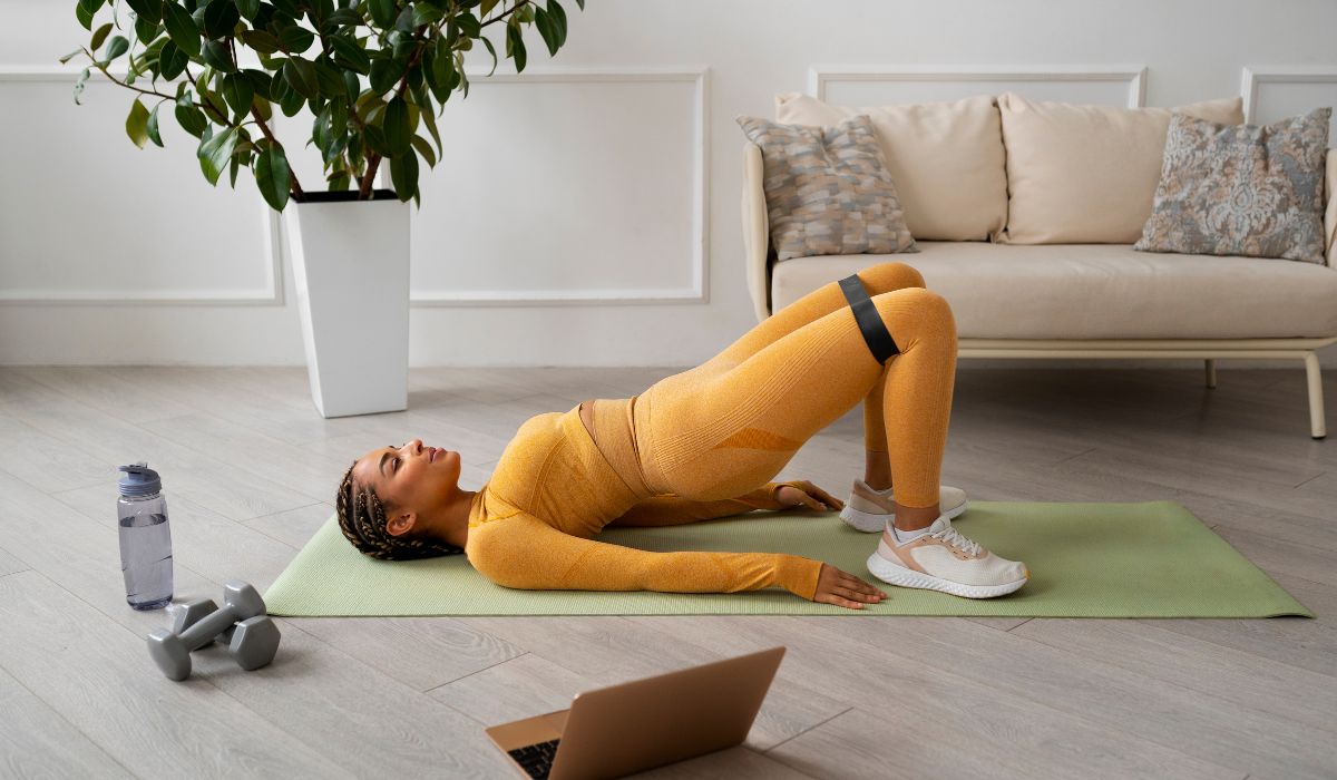 I’m a Personal Trainer—Here Are 4 Lower-Body Exercises I Recommend to Every Beginner